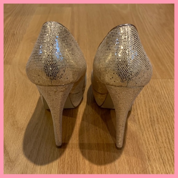 Aldo Cape Coral Gold Platform Heels - Picture 9 of 11